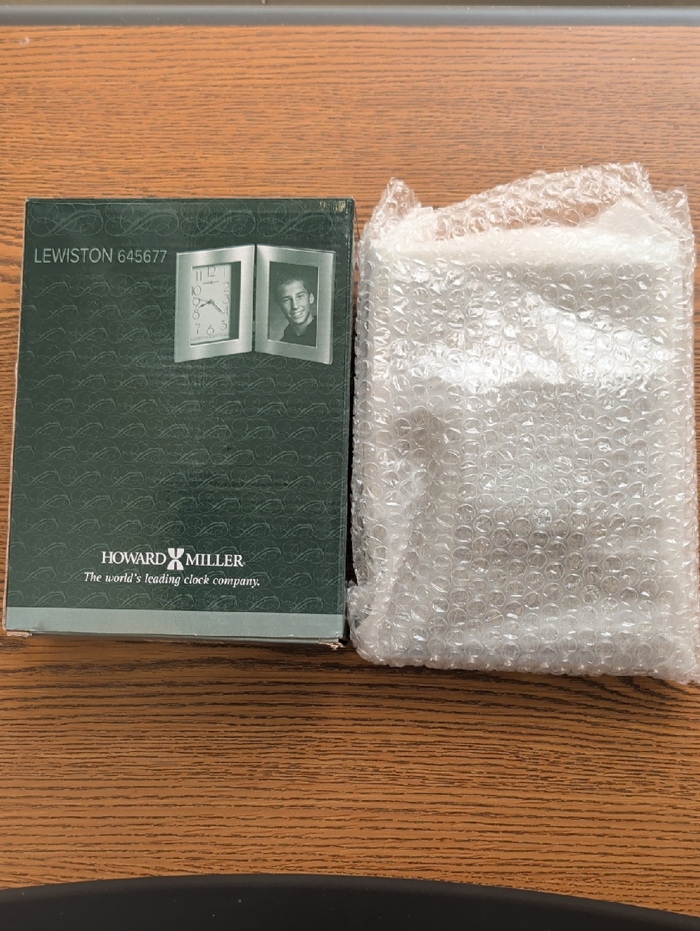 Stylish Howard Miller Lewiston Desk Clock unused In The Original Box